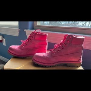 Pink timberlands worn approximately 13 times in great shape!